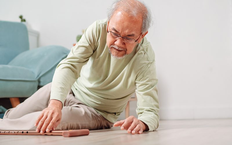 CataractpreventfallsILUMIN