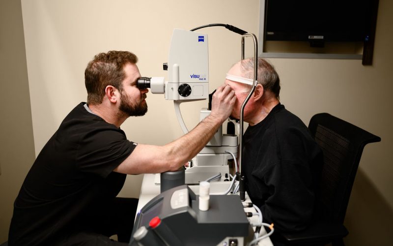 same day cataract surgery patient